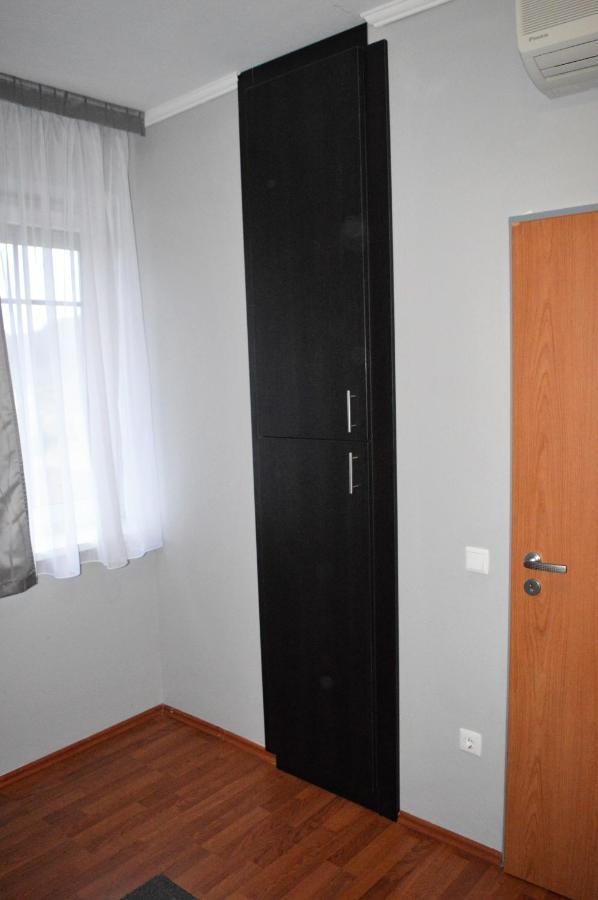 Chill Hill Apartment Egerszalók Екстериор снимка
