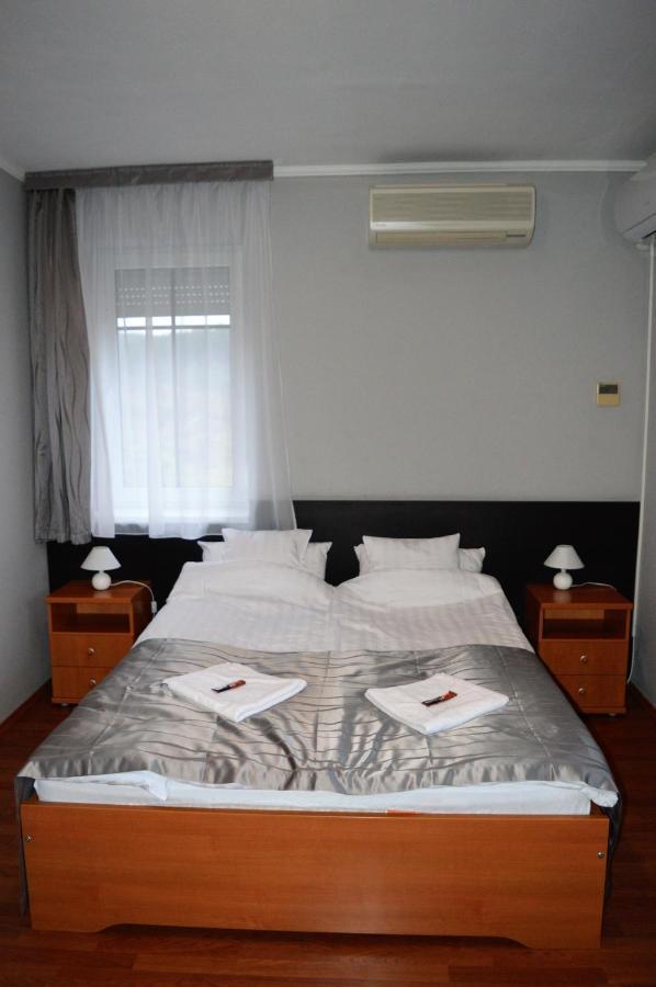 Chill Hill Apartment Egerszalók Екстериор снимка