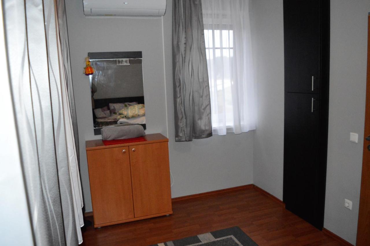 Chill Hill Apartment Egerszalók Екстериор снимка