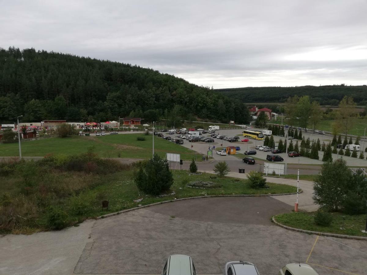 Chill Hill Apartment Egerszalók Екстериор снимка