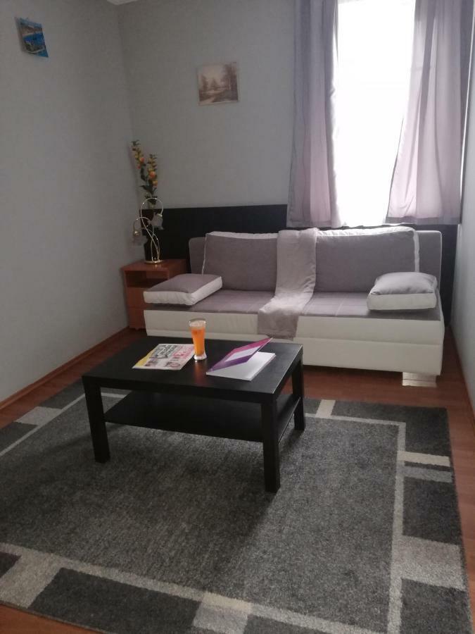 Chill Hill Apartment Egerszalók Екстериор снимка